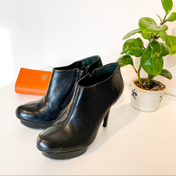 TORY BURCH Soft Black Leather Ankle Boots - Picture 10 of 10